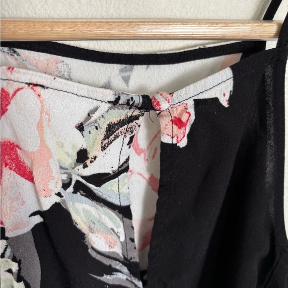 Leith Black Floral Graphic Crop Spaghetti Strap Camisole Button Back Detail - Picture 5 of 5